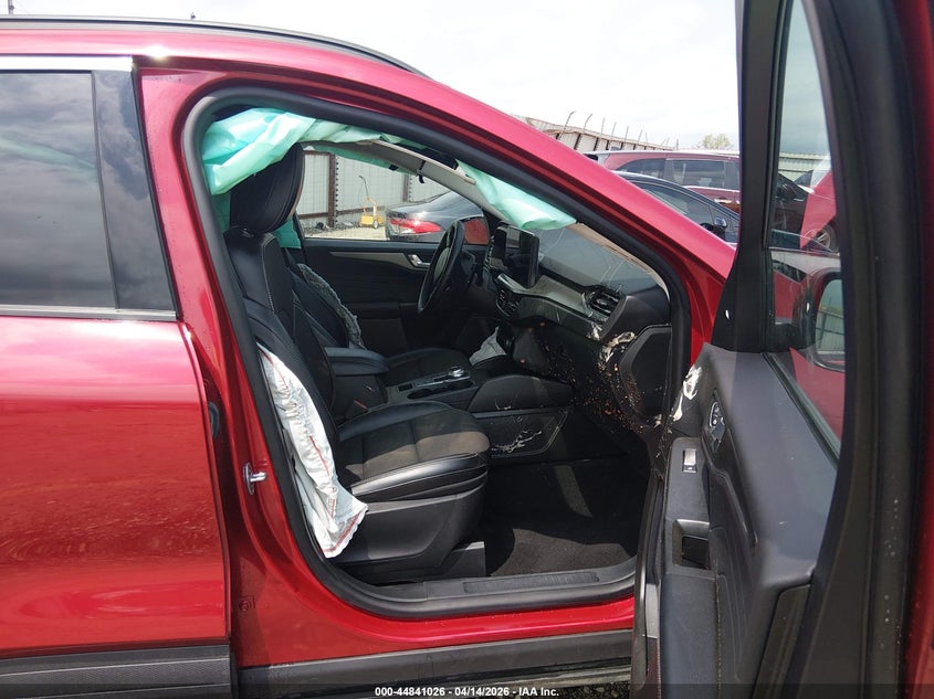 2024 Ford Escape 2.5 Phev red Lot 111044841026 Vin 1FMCU0E11RUA87718