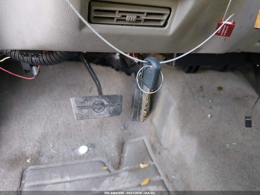 1996 GMC Sierra C1500 VIN: 2GTEC19W8T1559198 Lot: 44841056