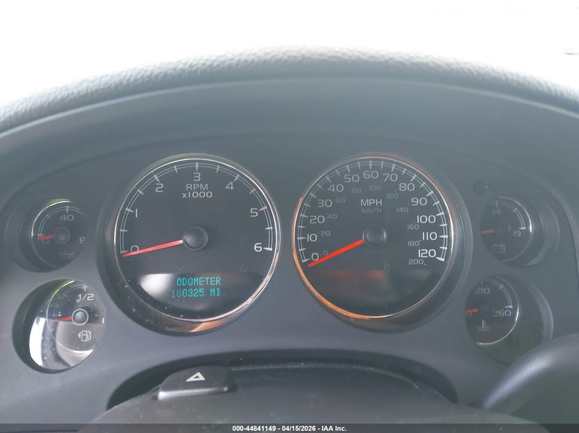 2010 GMC Yukon Denali VIN: 1GKUKEEF2AR197695 Lot: 44841149