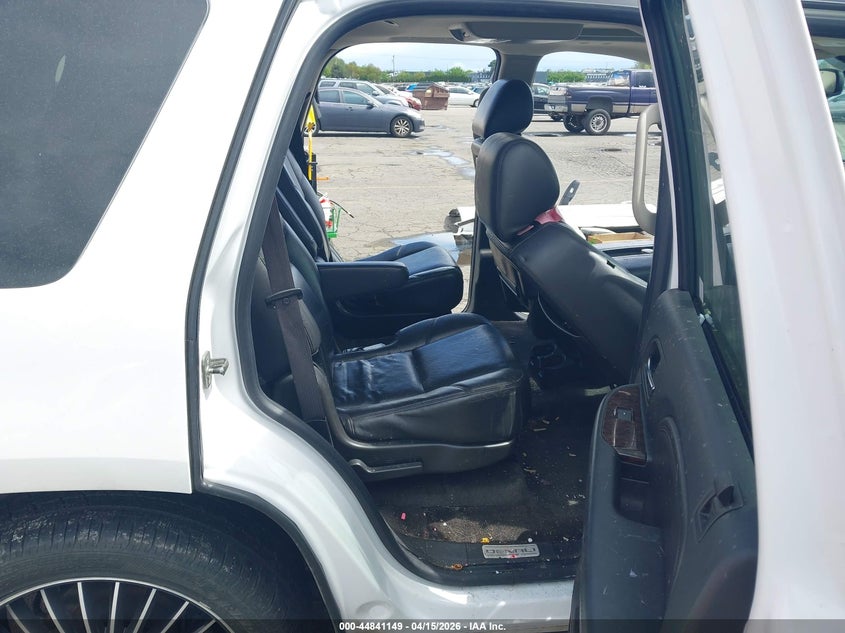 2010 GMC Yukon Denali VIN: 1GKUKEEF2AR197695 Lot: 44841149