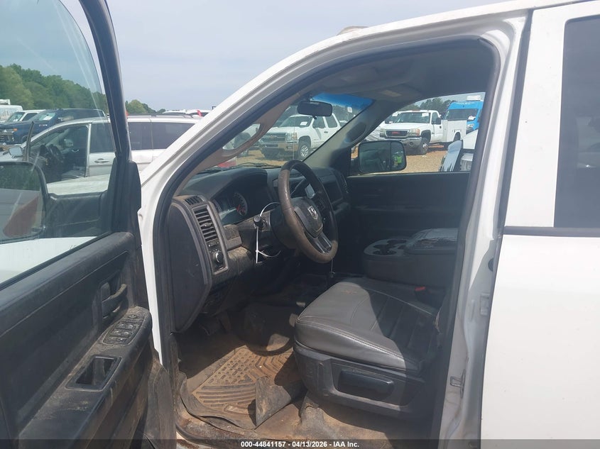 2014 Ram 3500 Chassis Tradesman/Slt/Laramie VIN: 3C7WRTCL0EG268883 Lot: 44841157