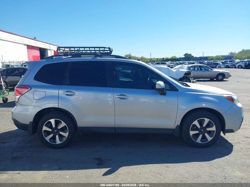2017 Subaru Forester 2.5I Premium VIN: JF2SJAECXHH456732 Lot: 44841168
