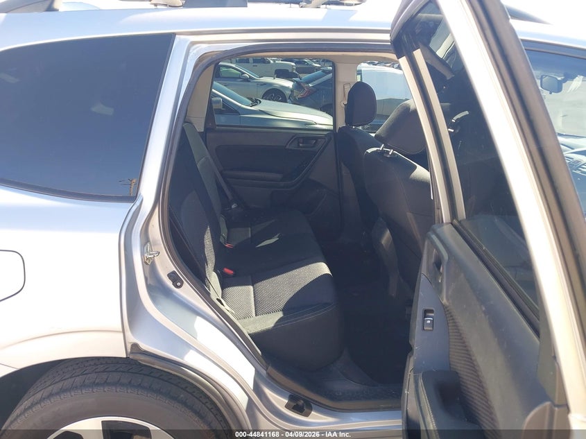 2017 SUBARU FORESTER auction photo 8