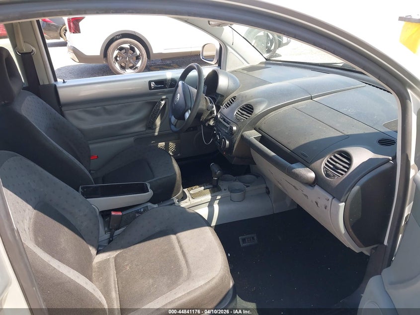2001 Volkswagen New Beetle Gls