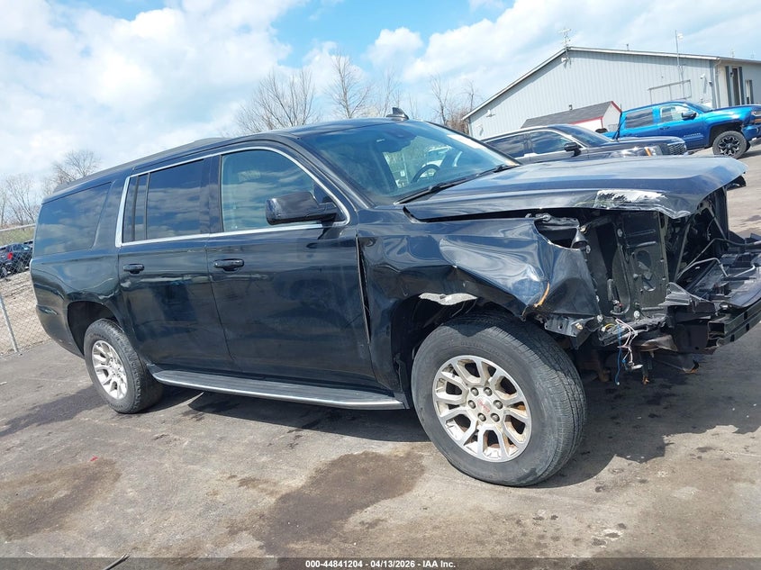 2019 GMC Yukon Xl Slt VIN: 1GKS2GKC8KR165672 Lot: 44841204