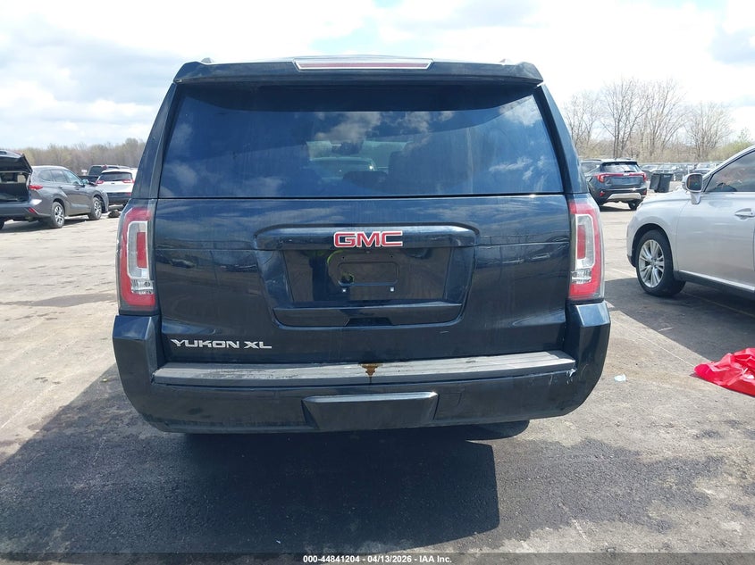 2019 GMC Yukon Xl Slt VIN: 1GKS2GKC8KR165672 Lot: 44841204