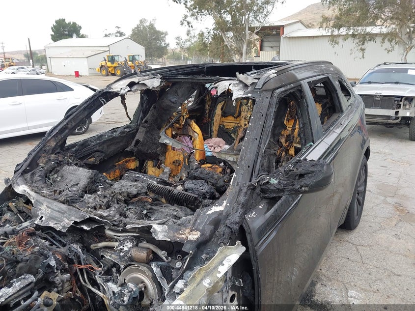 2019 Land Rover Range Rover Velar P250 R-Dynamic Se VIN: SALYL2EX8KA215823 Lot: 44841218