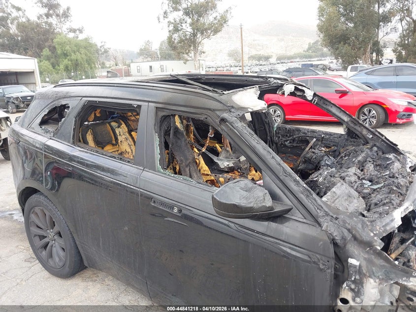 2019 Land Rover Range Rover Velar P250 R-Dynamic Se VIN: SALYL2EX8KA215823 Lot: 44841218