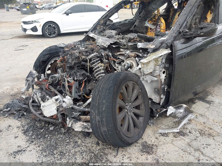 2019 Land Rover Range Rover Velar P250 R-Dynamic Se VIN: SALYL2EX8KA215823 Lot: 44841218