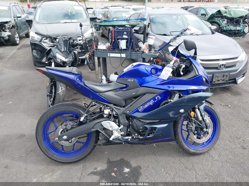 2023 Yamaha Yzfr3 A VIN: MH3RH18Y4PK012748 Lot: 44841248