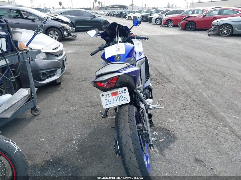 2023 Yamaha Yzfr3 A VIN: MH3RH18Y4PK012748 Lot: 44841248