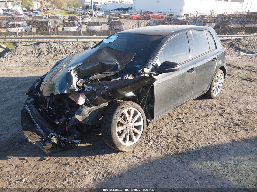 2013 Volkswagen Golf 2.0L Tdi 4-Door