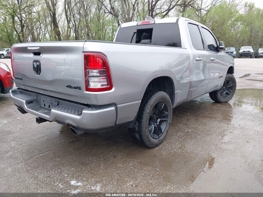 2021 RAM 1500 auction photo 4