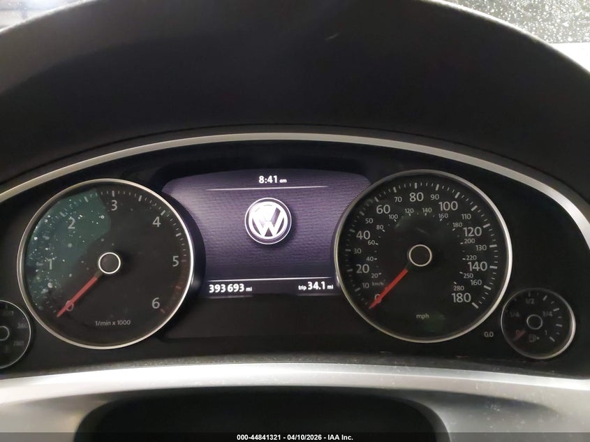 2011 Volkswagen Touareg Tdi Executive VIN: WVGFK9BP9BD004025 Lot: 44841321