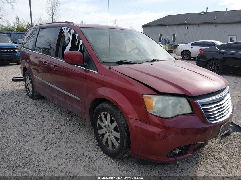 2014 CHRYSLER TOWN & COUNTRY auction photo 1