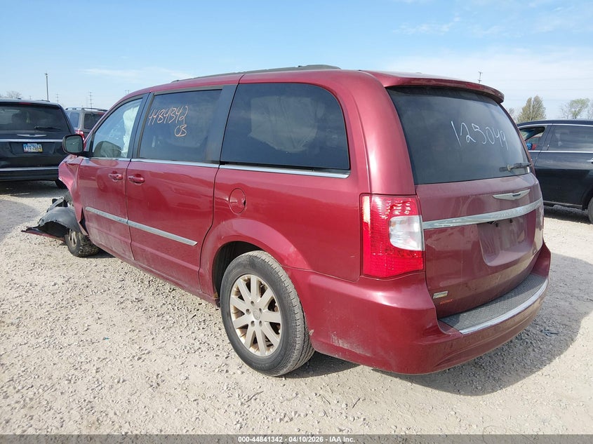 2014 CHRYSLER TOWN & COUNTRY auction photo 3