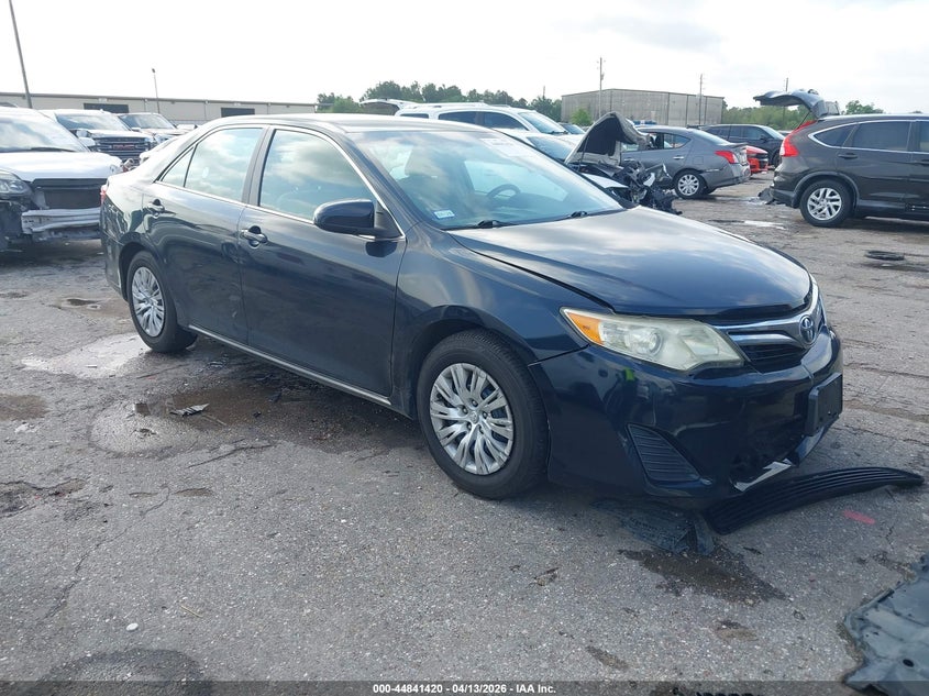 4T4BF1FK5ER432607 2014 Toyota Camry Le auction photo 1