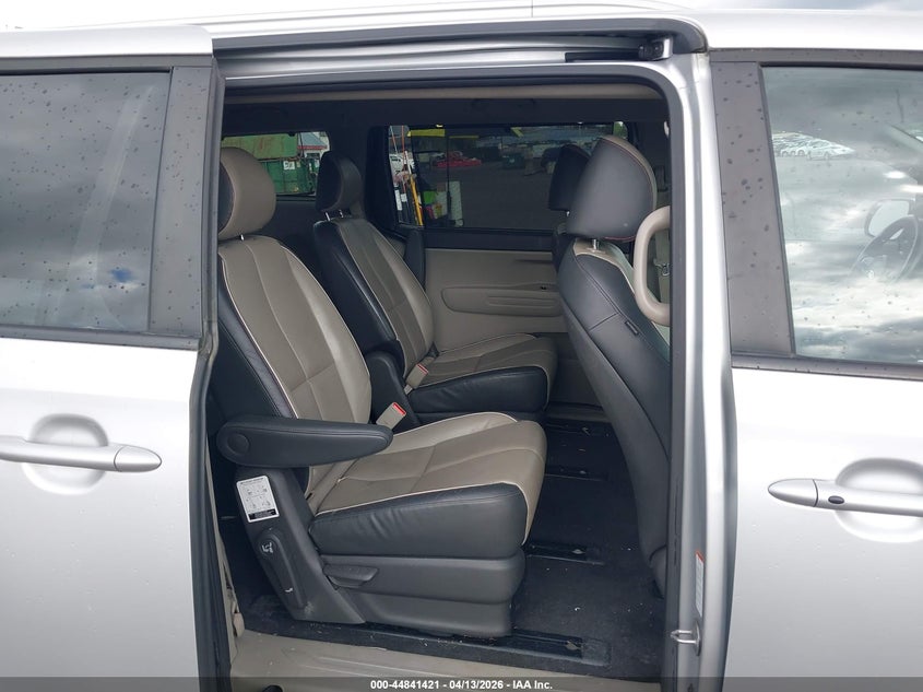 2017 Kia Sedona Lx VIN: KNDMB5C11H6265953 Lot: 44841421