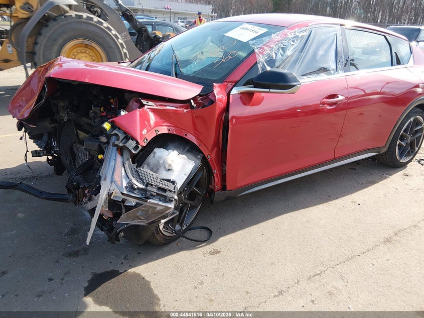 2025 Kia K4 2.0 Gt-Line red Lot 111044841516 Vin 3KPFW4DE7SE035201