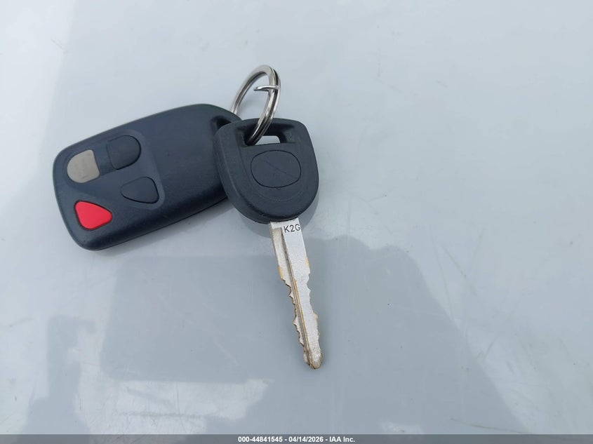 2004 Mazda Mazda3 I VIN: JM1BK12F741121280 Lot: 44841545