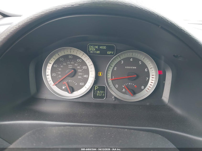 2013 Volvo C70 T5 VIN: YV1672MC8DJ143360 Lot: 44841544