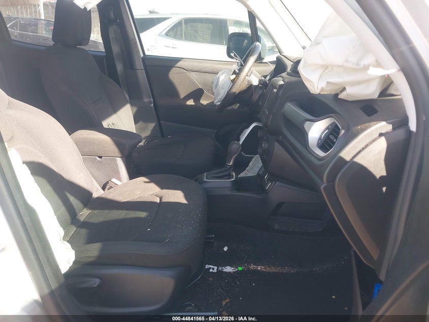 2019 Jeep Renegade Latitude Fwd