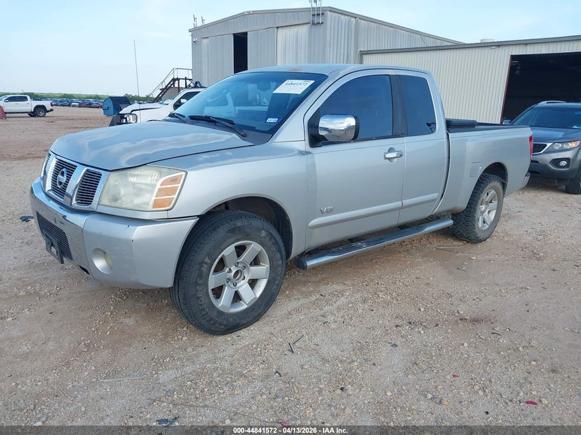 2005 Nissan Titan Se