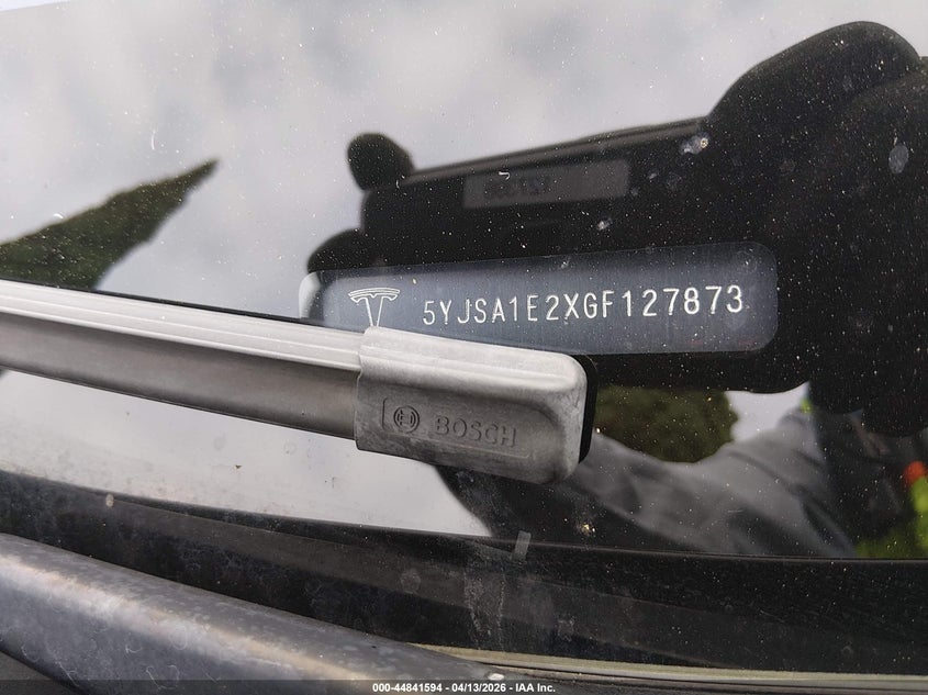 2016 Tesla Model S 60D/70D/75D/85D/90D VIN: 5YJSA1E2XGF127873 Lot: 44841594