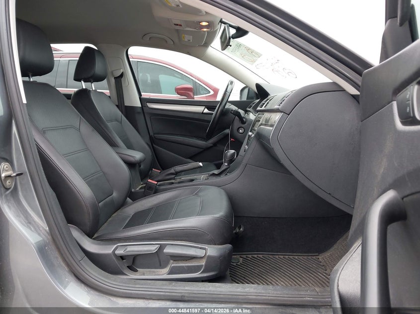 2014 Volkswagen Passat 1.8 1.8T Wolfsburg Edition grey Lot 111044841597 Vin 1VWAS7A36EC092931