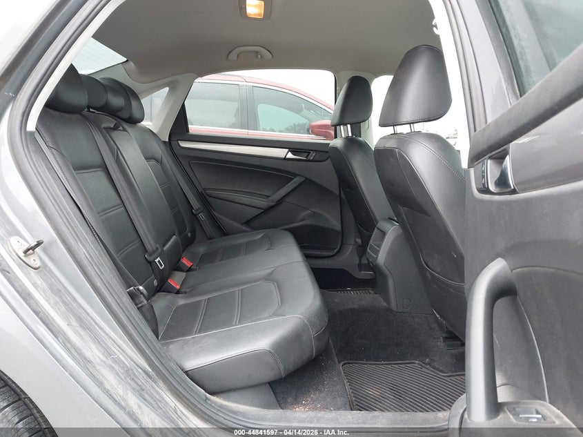 2014 Volkswagen Passat 1.8T Wolfsburg Edition VIN: 1VWAS7A36EC092931 Lot: 44841597