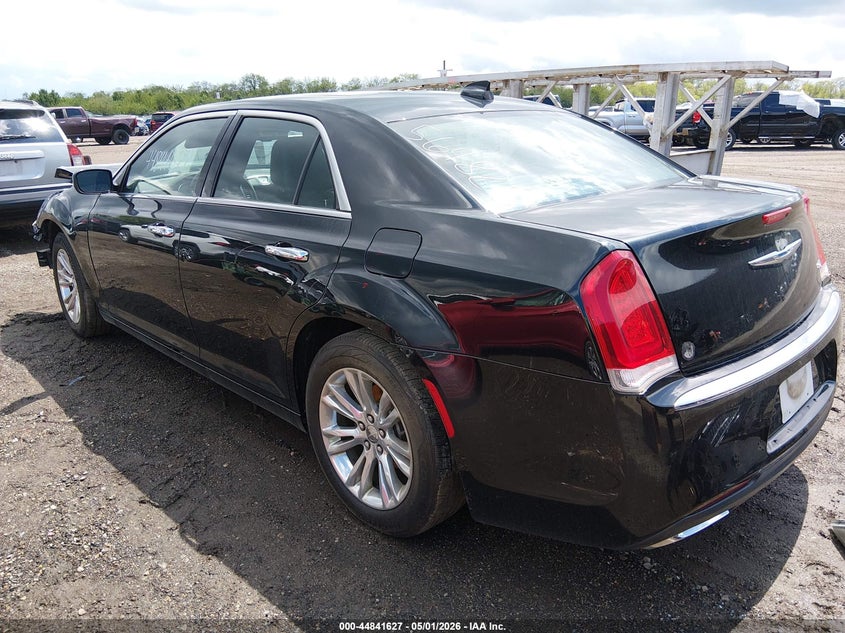 Vin: 2c3ccaeg6hh564828, lot: 45338935, chrysler 300c 20173