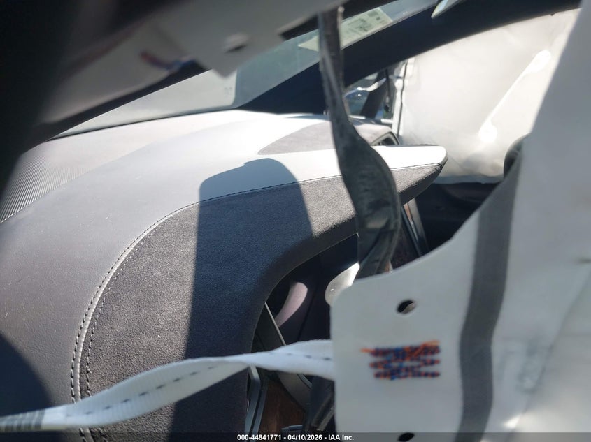 2017 Tesla Model X VIN: 5YJXCDE24HF052946 Lot: 44841771