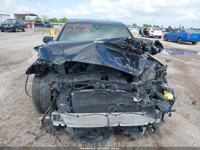 2015 Audi A8 L 3.0T VIN: WAU3GAFD7FN017167 Lot: 44841810