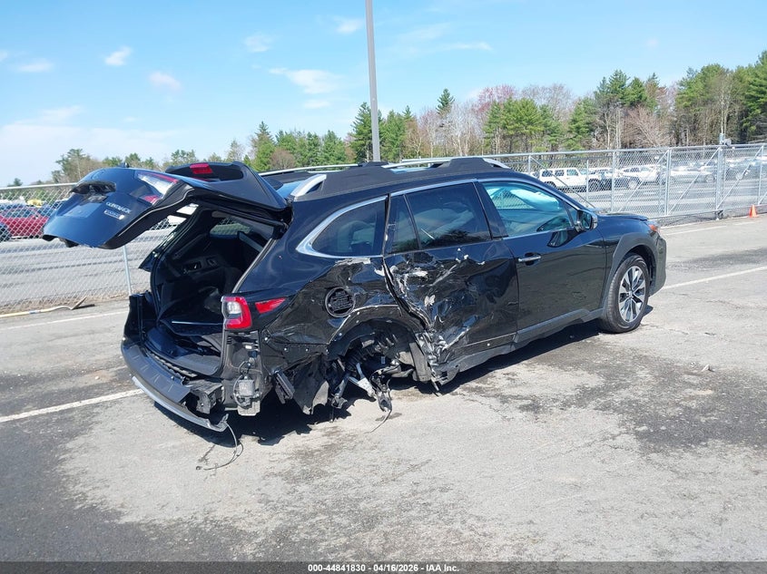 2025 Subaru Outback Touring