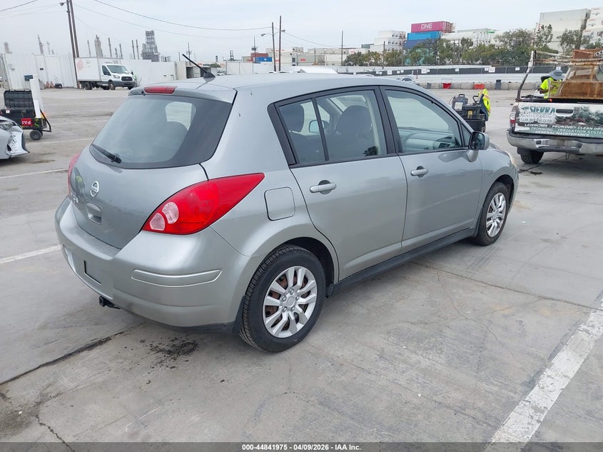 AtlanticExpress - Nissan Versa