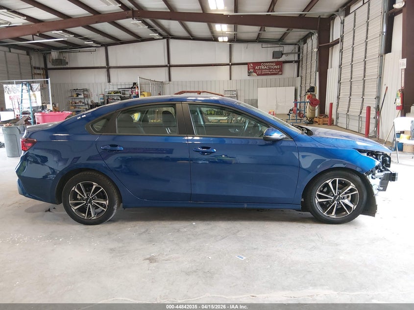 2023 Kia Forte Lxs VIN: 3KPF24AD6PE666942 Lot: 44842035