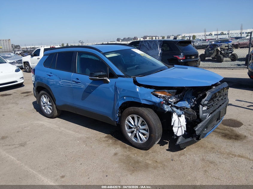 2026 TOYOTA COROLLA CROSS LE