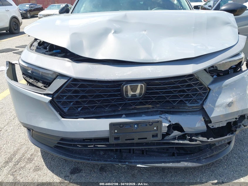 2025 HONDA ACCORD HYBRID auction photo 6