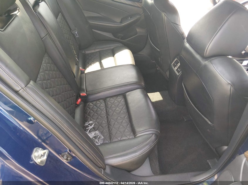 2017 Nissan Maxima 3.5 Platinum VIN: 1N4AA6AP6HC371826 Lot: 44842110