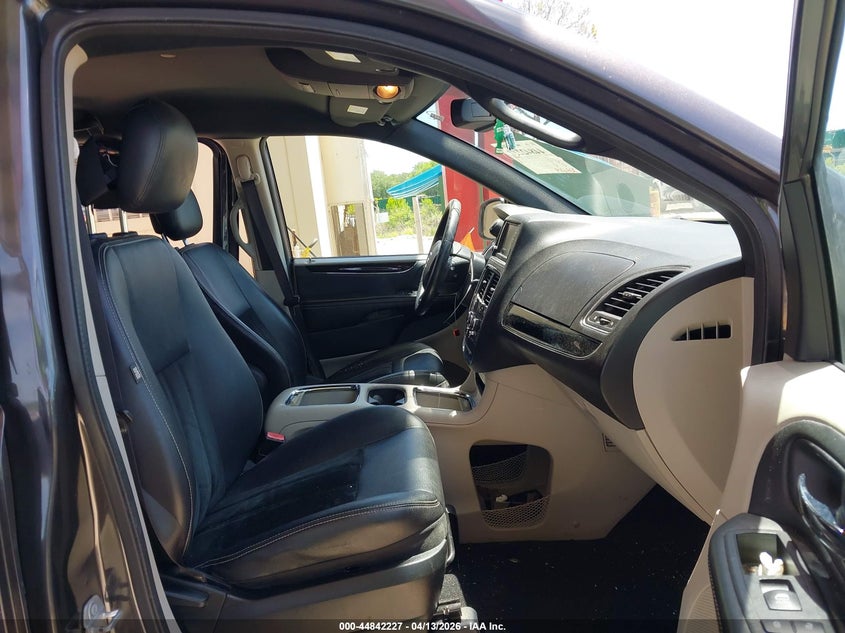2017 Dodge Caravan 3.6 Grand Sxt grey Lot 111044842227 Vin 2C4RDGCG9HR827722