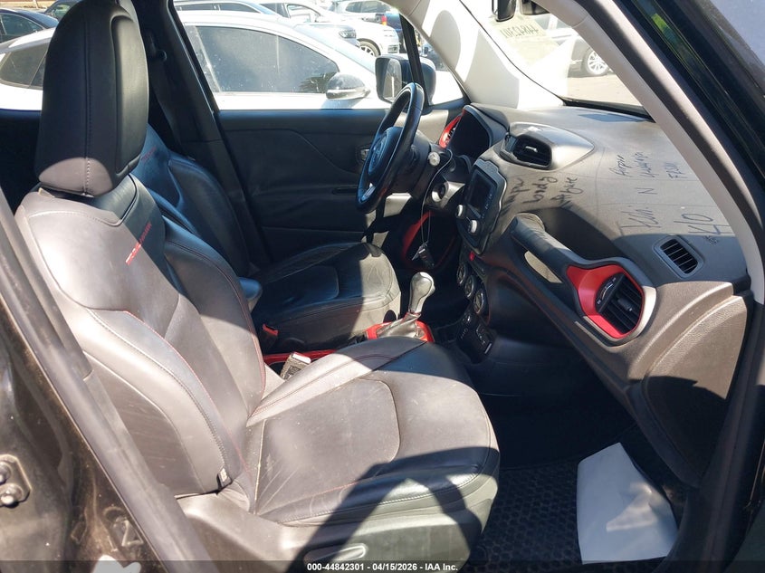 2016 Jeep Renegade Trailhawk