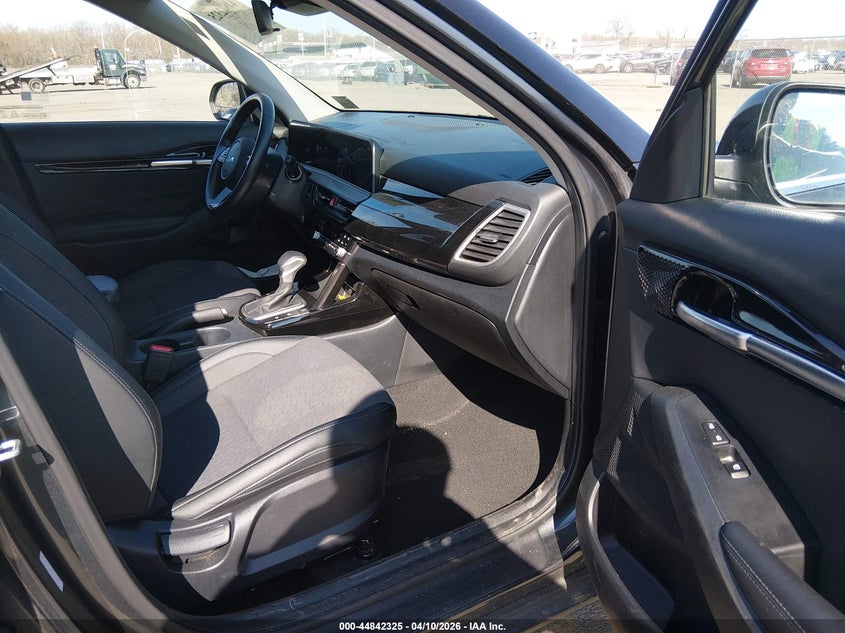 2024 KIA SELTOS auction photo 5