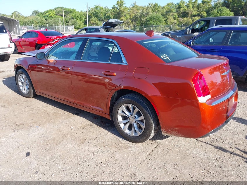 2021 Chrysler 300 Touring