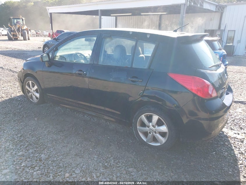 2011 Nissan Versa 1.8Sl