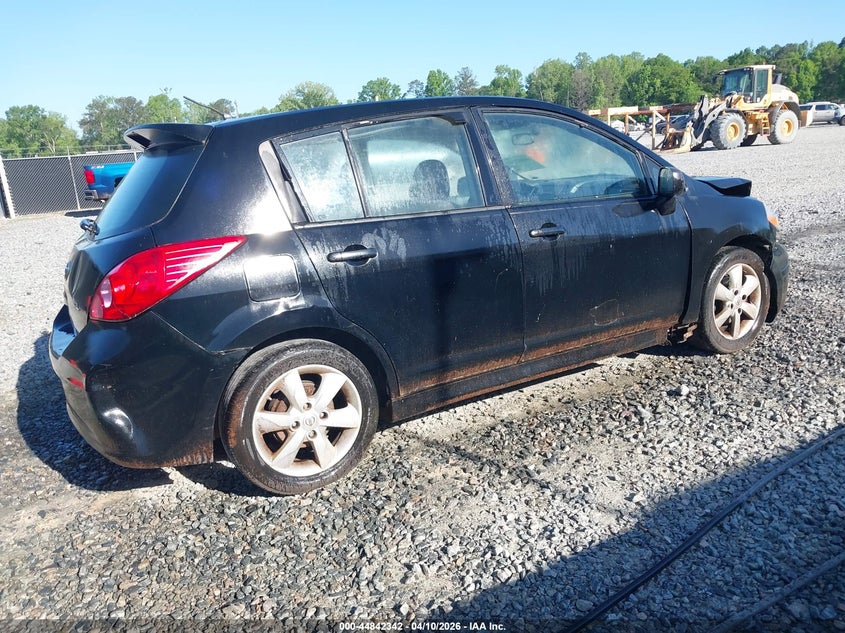 2011 Nissan Versa 1.8Sl