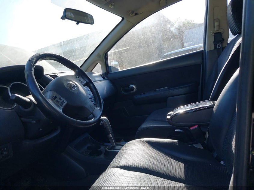 2011 Nissan Versa 1.8Sl