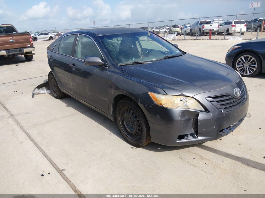 2009 TOYOTA CAMRY LE