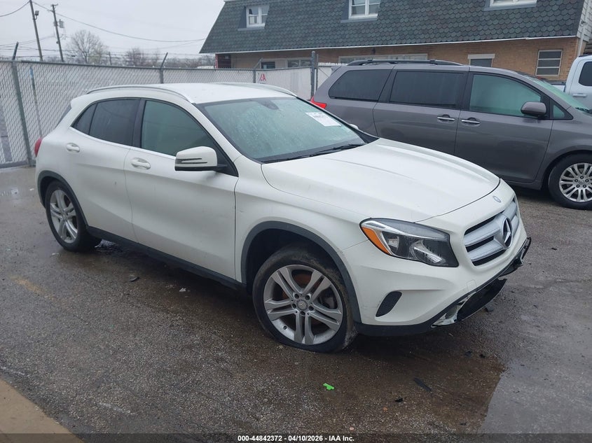 2015 MERCEDES-BENZ GLA 250 4MATIC