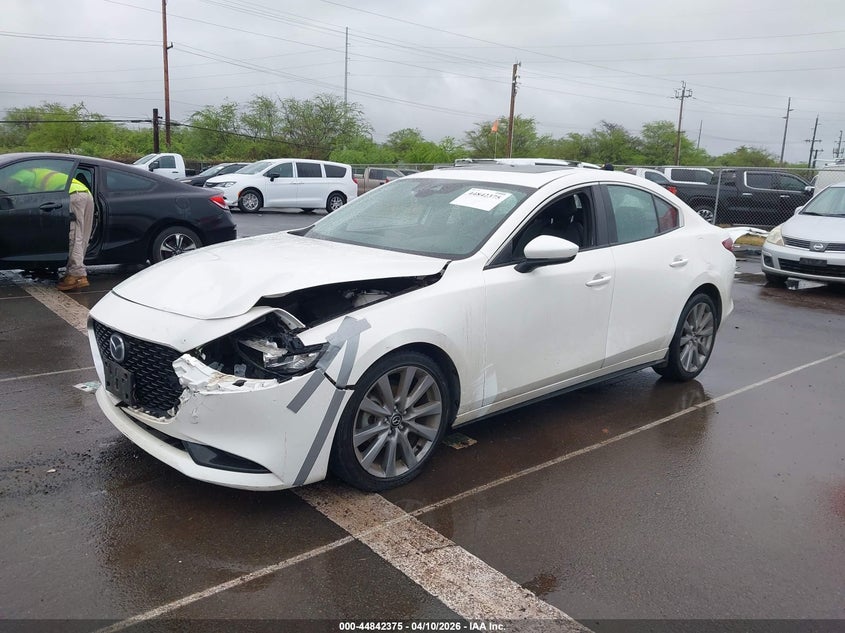 2021 Mazda 3 2.5 Preferred white Lot 111044842375 Vin 3MZBPACL2MM250548