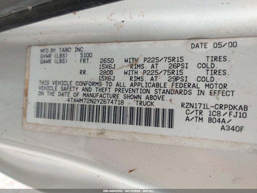 2000 Toyota Tacoma VIN: 4TAWM72N2YZ674718 Lot: 44842552